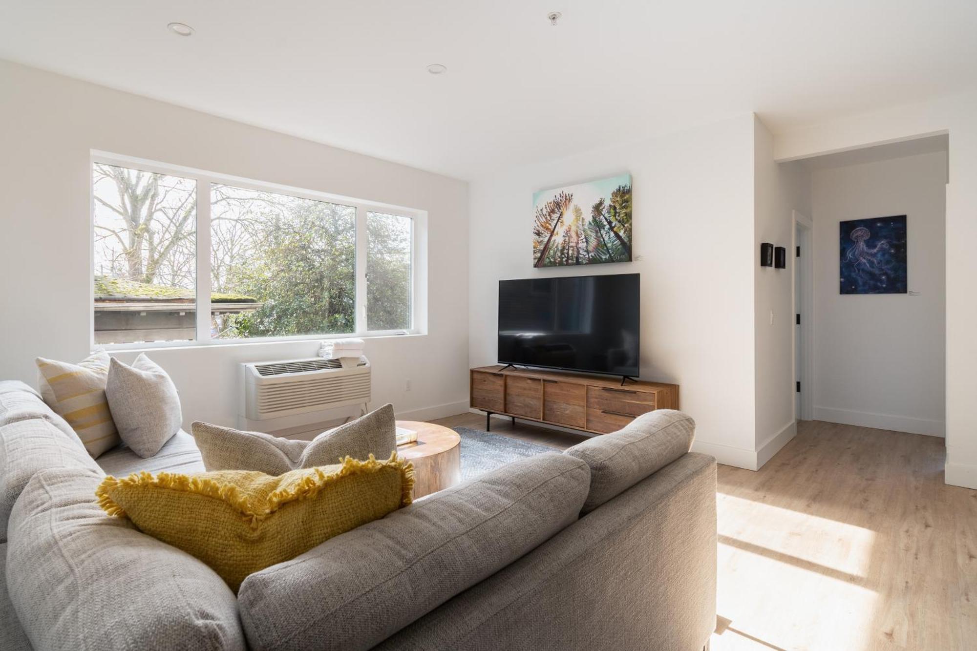 Collection - Private Floor In Magazine Worthy Humboldt Bldg Apartment *