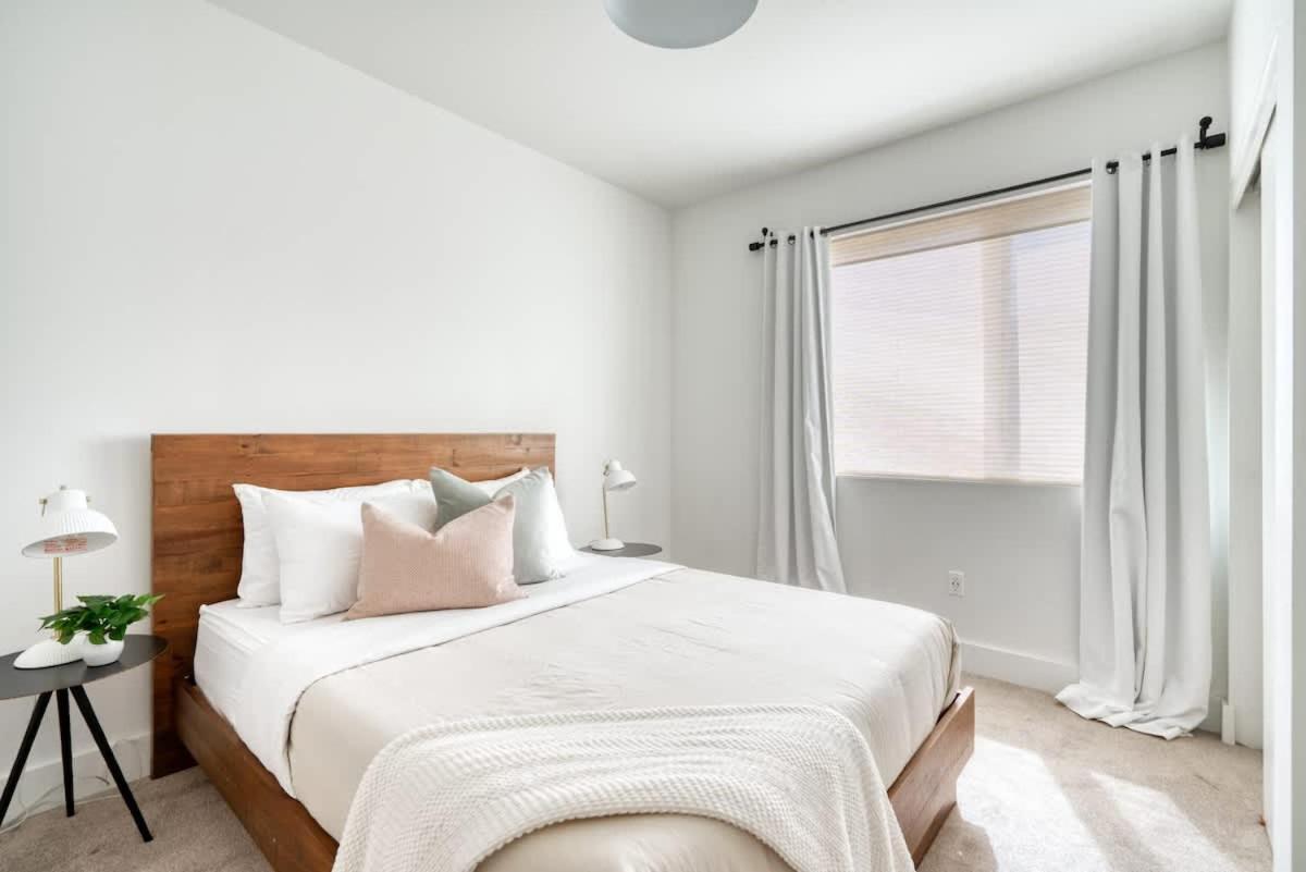 Collection - Private Floor In Magazine Worthy Humboldt Bldg Apartment