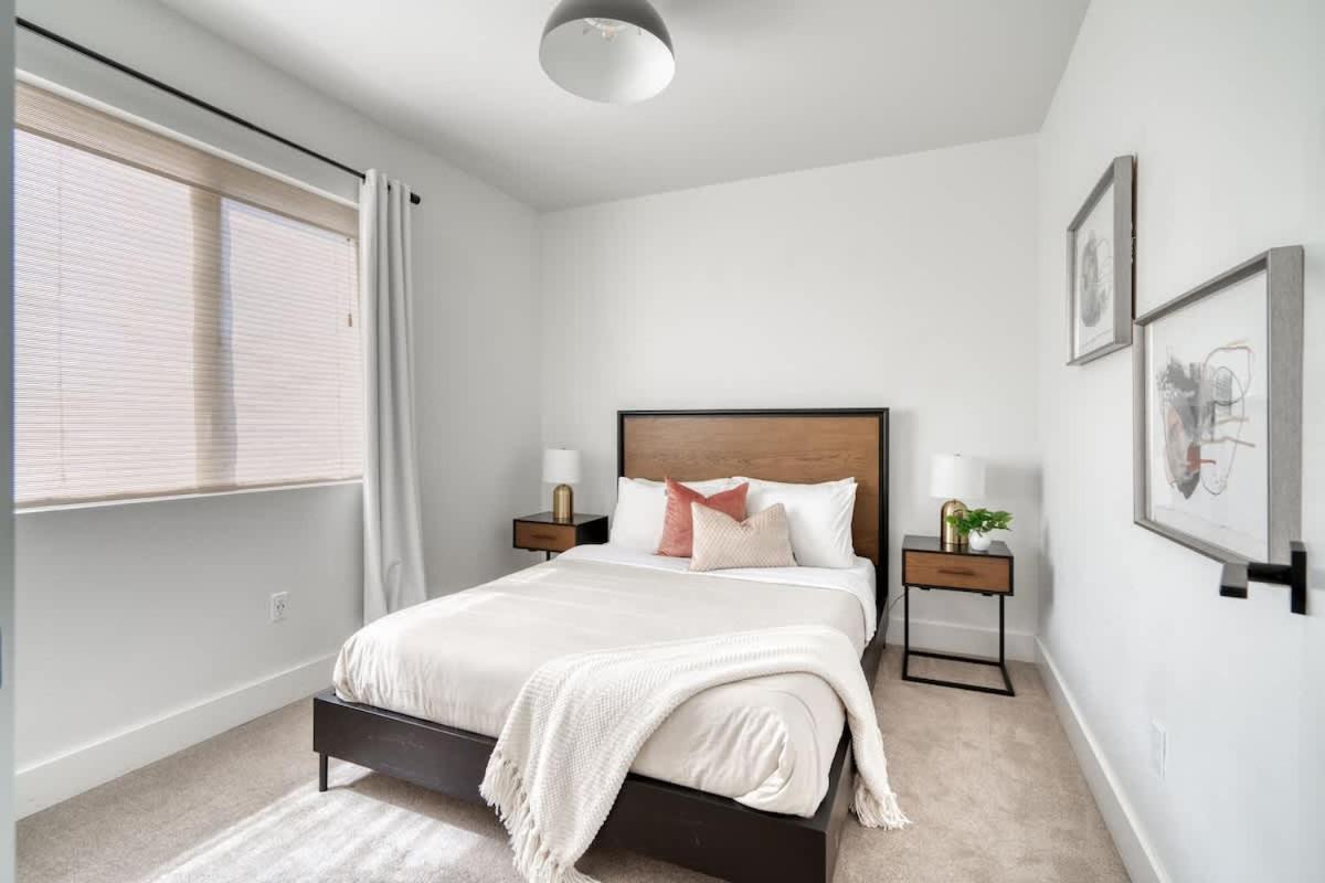 Apartment Collection - Private Floor In Magazine Worthy Humboldt Bldg Portland