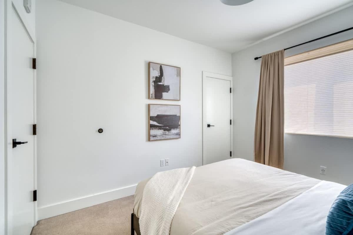 Collection - Private Floor In Magazine Worthy Humboldt Bldg Apartment Portland
