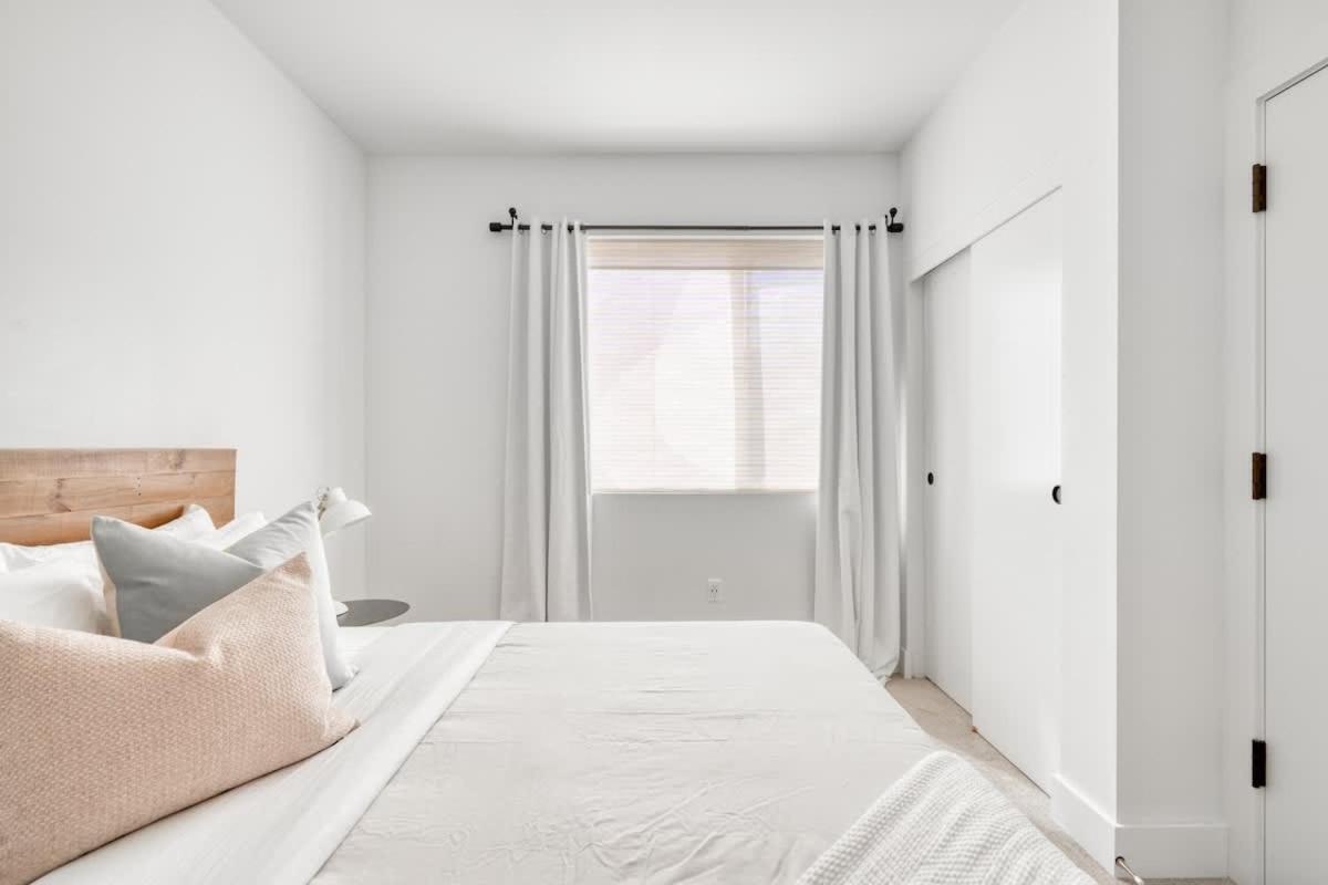Collection - Private Floor In Magazine Worthy Humboldt Bldg Apartment