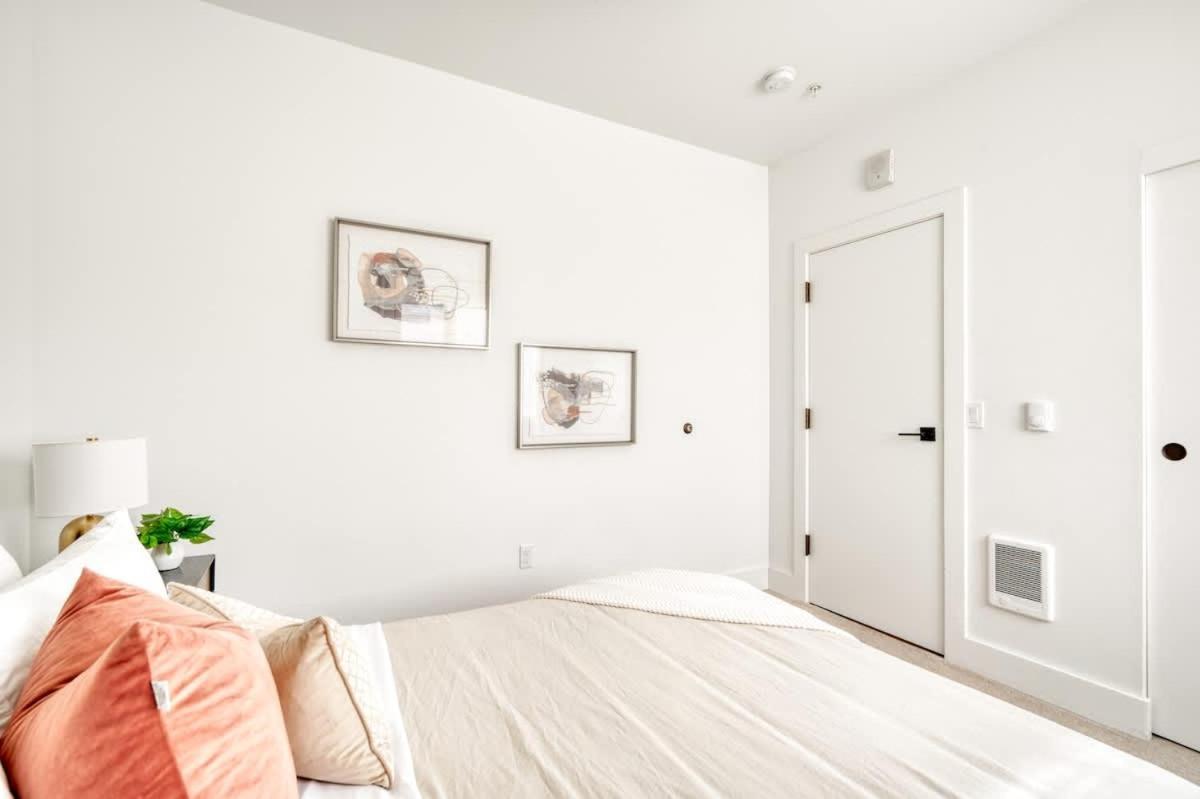 Collection - Private Floor In Magazine Worthy Humboldt Bldg Apartment